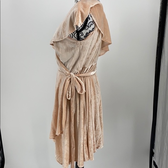 WAYF Cold-Shoulder Velvet Wrap Dress pink ties - Picture 8 of 15